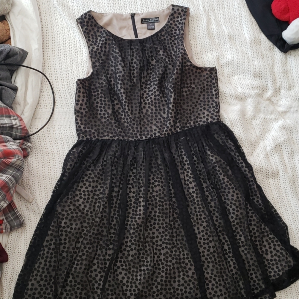 A business professional dress